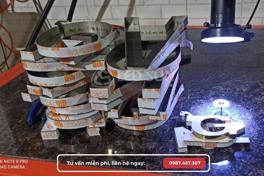 gia công chữ inox quận tân bình