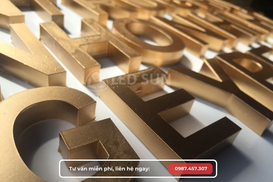 gia công chữ inox quận 7