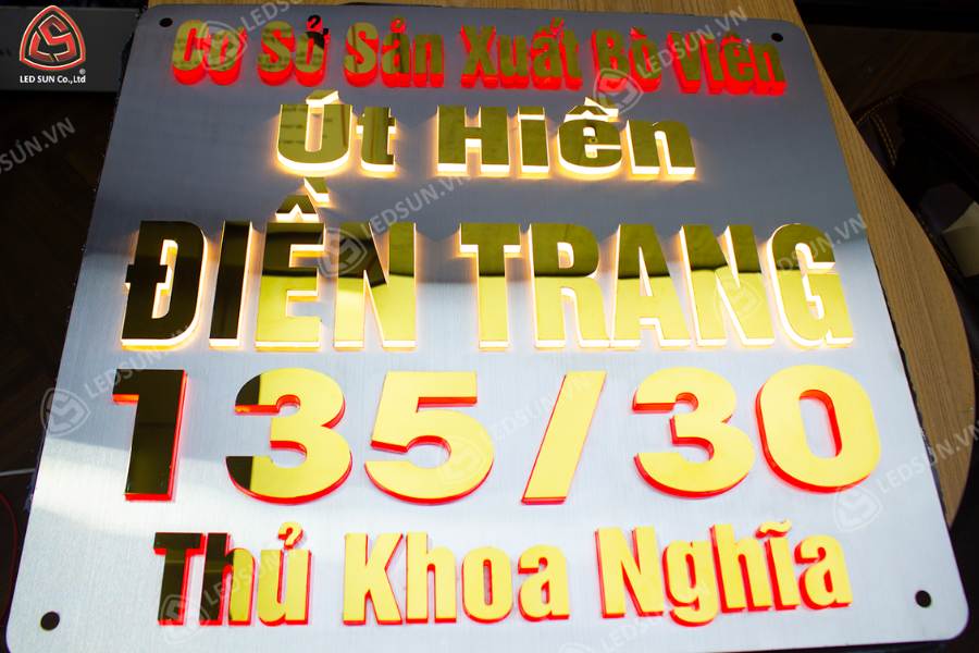 dịch vụ làm bảng inox chữ nổi