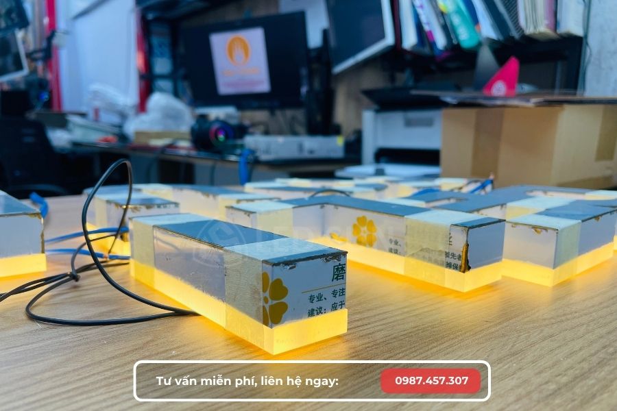 làm chữ inox đi nước ngoài