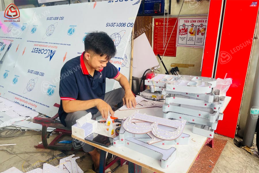 gia công chữ inox Quận Bình Tân