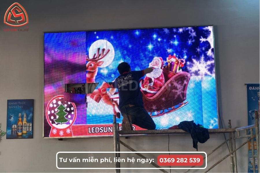 Màn hình led trang trí tại quán ăn